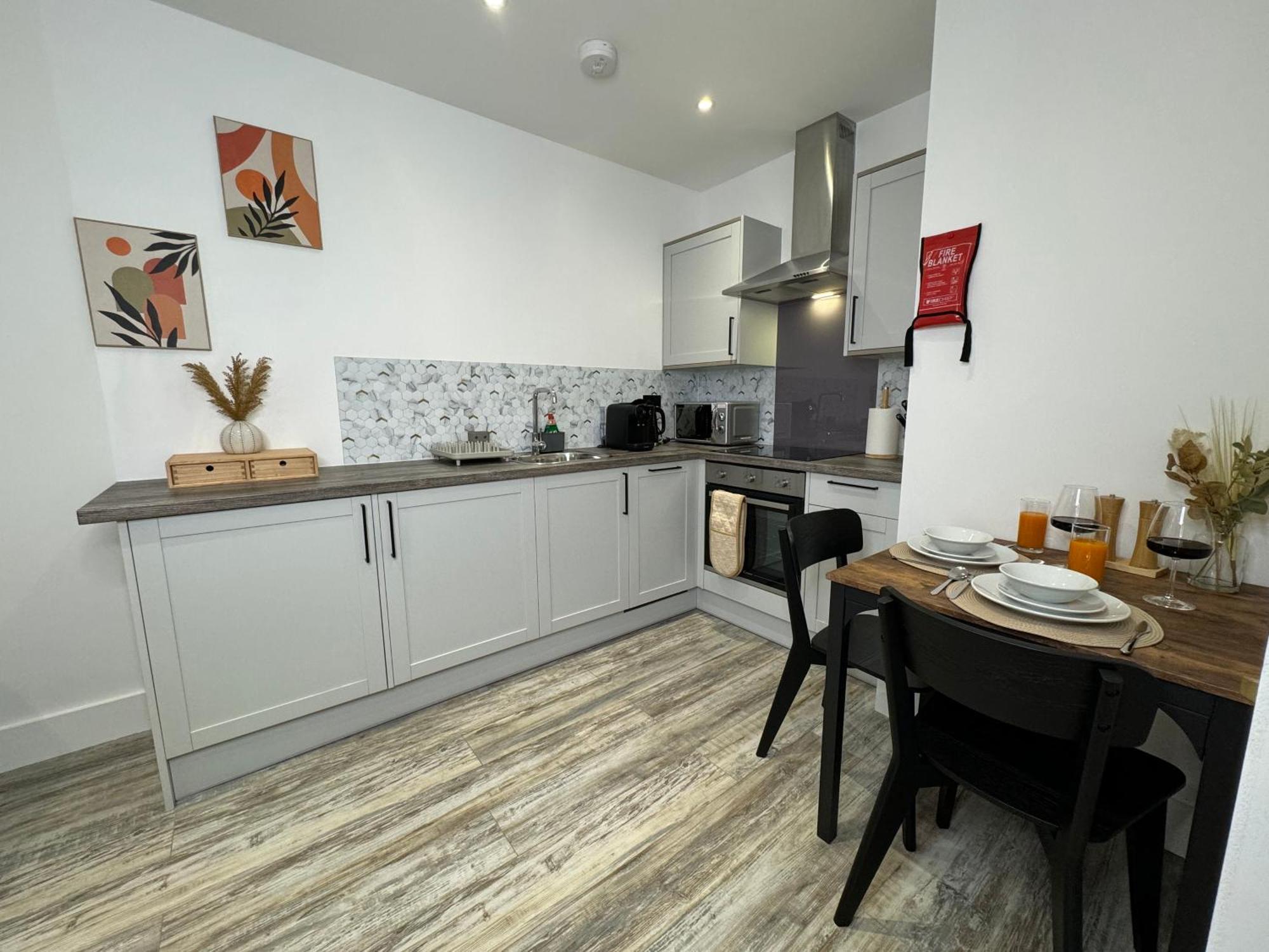 סווינדון Modern One-Bedroom Apartment מראה חיצוני תמונה