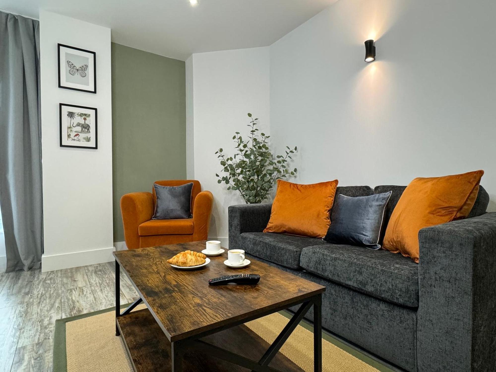 סווינדון Modern One-Bedroom Apartment מראה חיצוני תמונה